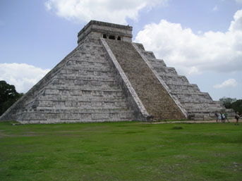 La grande pyramide de Chichen Itza